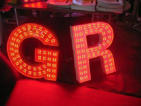 郧西LED发光字有哪些优势？